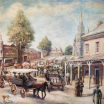Peinture d'époque avec des paysans qui se promènent au marché et en calèche à la Place du marché. Un immeuble avec une tourelle se trouve à gauche et une église se trouve en arrière-plan.