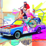 Œuvre composée d'une voiture avec des motifs et des formes de couleurs fuchsia, mauve, jaune et turquoise sur laquelle 4 personnes sont assises. Une jeune femme est debout à l'intérieur.